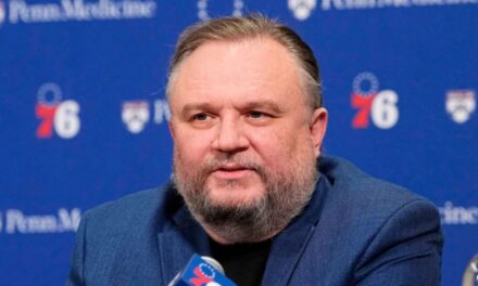 76ers despiden aMorey como presidente de operaciones y mantienen a Nurse como entrenador