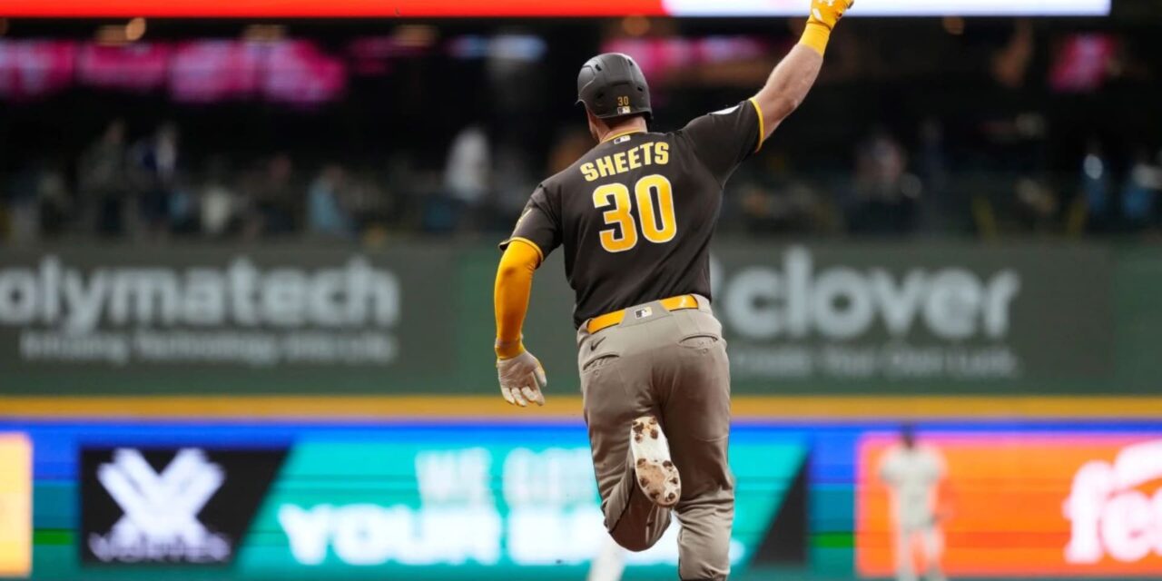 El jonrón de 3 carreras de Sheets en la novena entrada le da la victoria a los Padres sobre los Brewers por 3-1