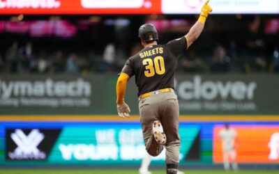El jonrón de 3 carreras de Sheets en la novena entrada le da la victoria a los Padres sobre los Brewers por 3-1