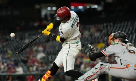 Los Diamondbacks completan una barrida de tres juegos con triunfo 6-3 sobre los Gigantes