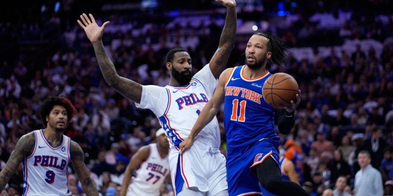 Jalen Brunson anota 33 puntos y ayuda a los Knicks a tomar una ventaja de 3-0 sobre los 76ers con una victoria de 108-94 en el tercer partido.