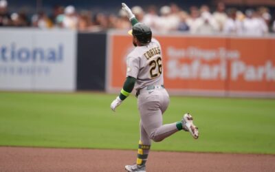 Cortés pega jonrón, Kurtz se embasa por 47mo juego seguido y Atléticos vencen 5-2 a Padres