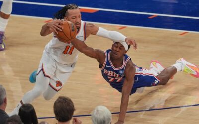 Los Knicks aplastan a los 76ers 137-98 al comenzar la segunda ronda