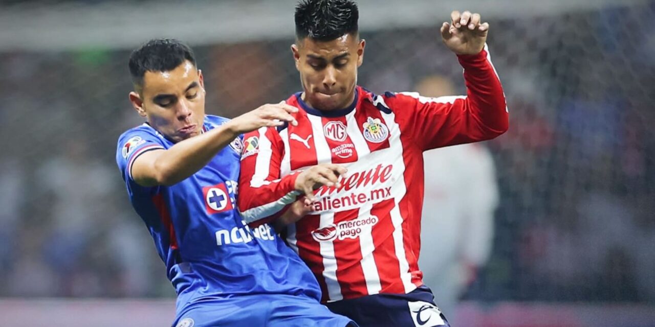 Cruz Azul y Chivas empatan en las Semifinales de ida