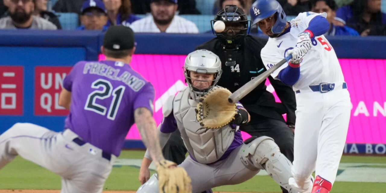Betts conecta dos jonrones e impulsa cinco carreras mientras los Dodgers aplastan a los Rockies 15-6.