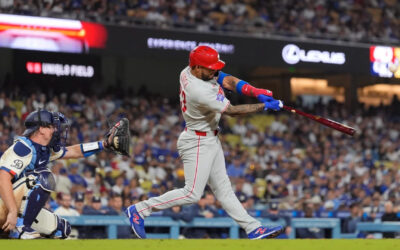 Filis remontan 4-3 ante los Dodgers con jonrón de Edmundo Sosa en la 8ª