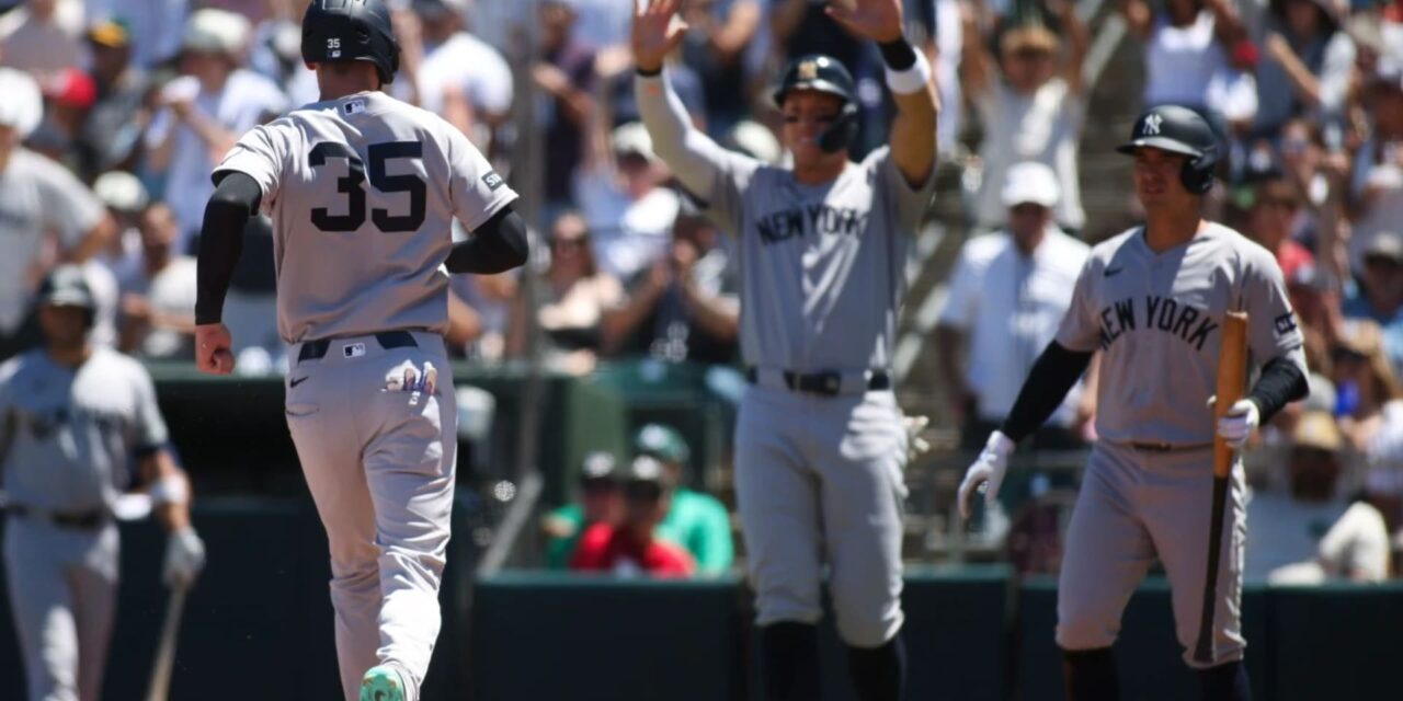 Explosión de 13 carreras en la tercera impulsa triunfo 13-8 de Yankees sobre los Atléticos