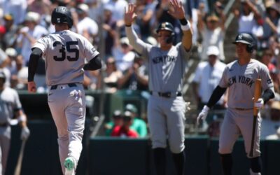 Explosión de 13 carreras en la tercera impulsa triunfo 13-8 de Yankees sobre los Atléticos