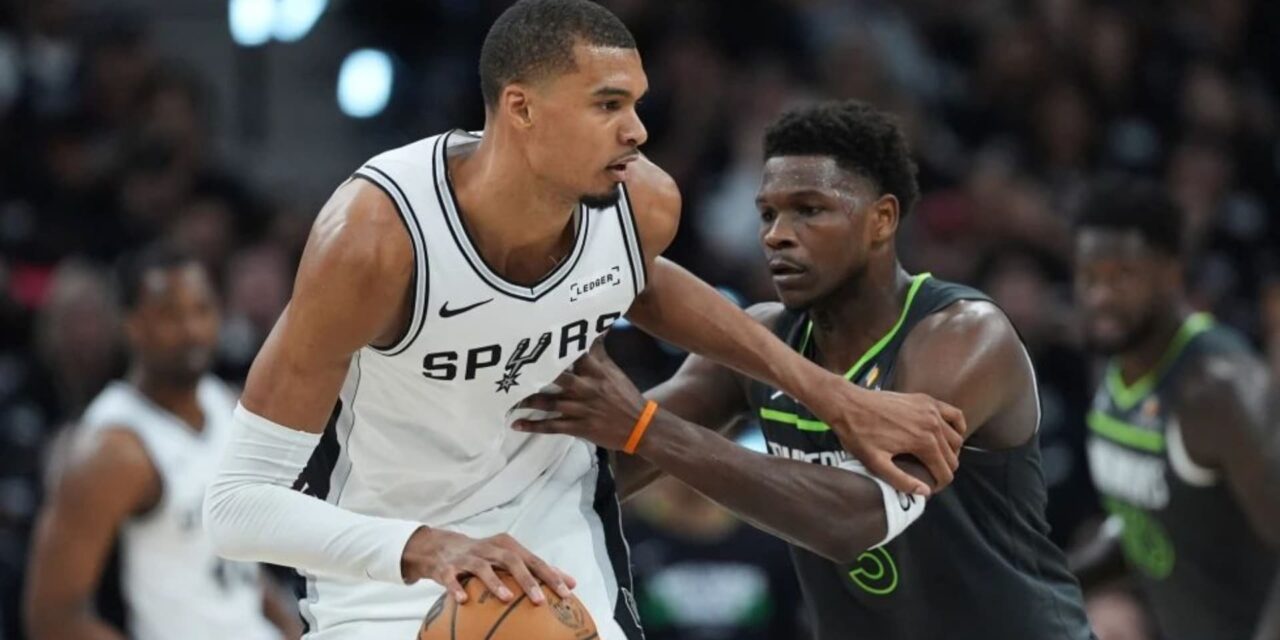 Wembanyama y Spurs se reponen y propinan a Wolves su peor paliza en playoffs para empatar serie