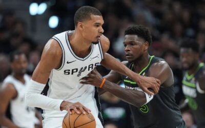 Wembanyama y Spurs se reponen y propinan a Wolves su peor paliza en playoffs para empatar serie