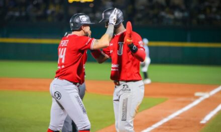 Toros se impone en el Romo Chávez con poder ofensivo sobre Rieleros
