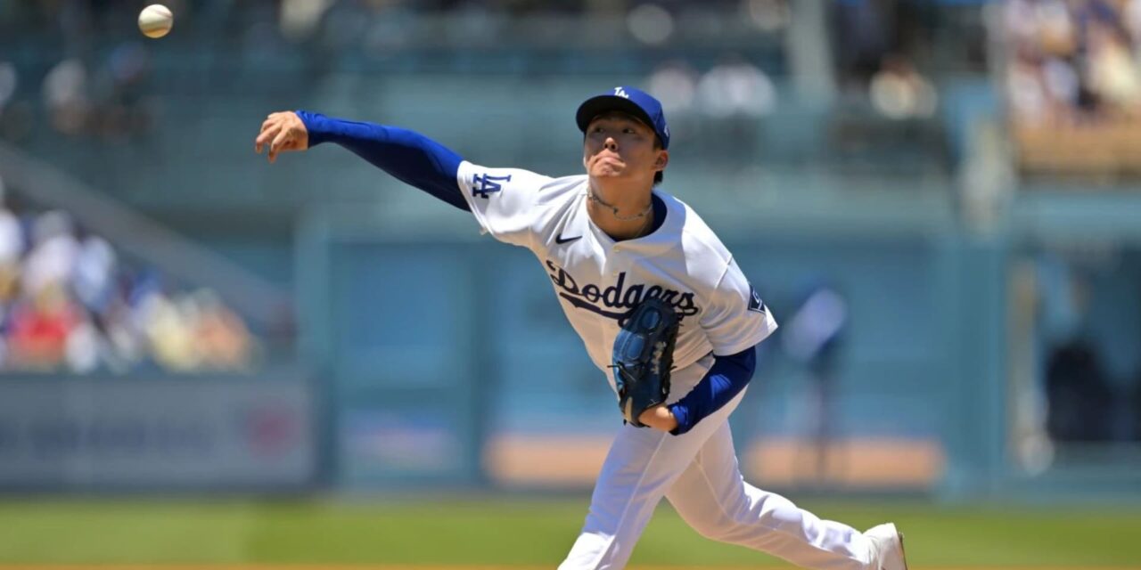 Yoshinobu Yamamoto poncha a 10 y Dodgers ganan la serie a Filis con triunfo 9-1