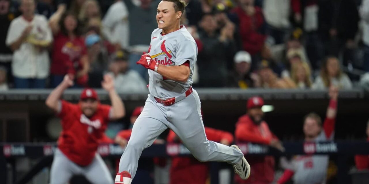 Los Cardinals vencen a los Padres 6-0, respaldados por una actuación de 9 ponches de McGreevy.