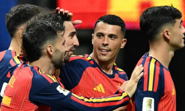 España golea a Arabia Saudita
