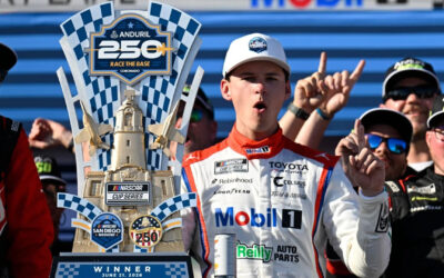 Nascar: Corey Heim supera a Tyler Reddick en duelo por la primera victoria en carrera inaugural de San Diego.