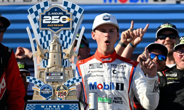 Nascar: Corey Heim supera a Tyler Reddick en duelo por la primera victoria en carrera inaugural de San Diego.