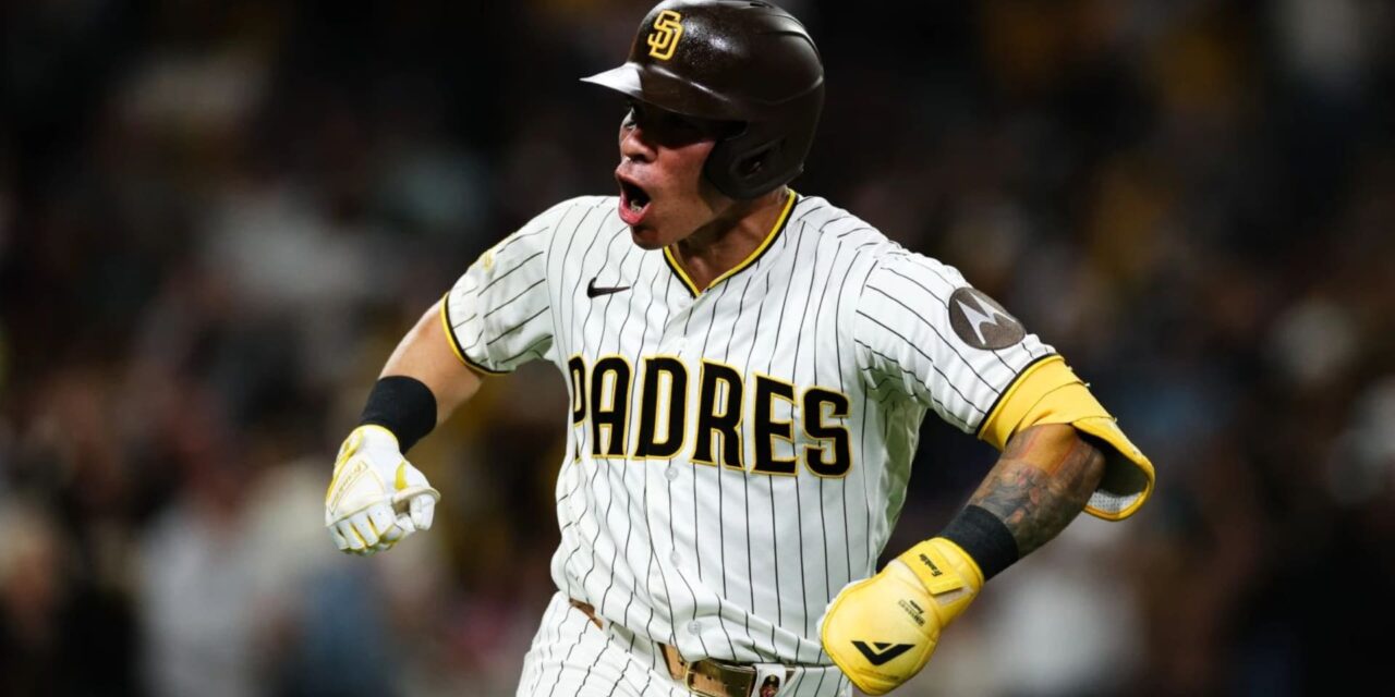 El primer jonrón de la temporada de Freddy Fermín ayuda a los Padres a detener una racha de 6 derrotas consecutivas con una victoria de 3-2 sobre los Mets.