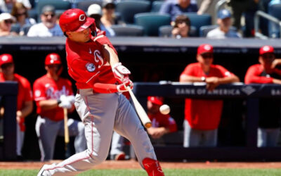 Sal Stewart iguala su récord con 6 impulsadas y los Rojos aplastan 10-2 a Yankees