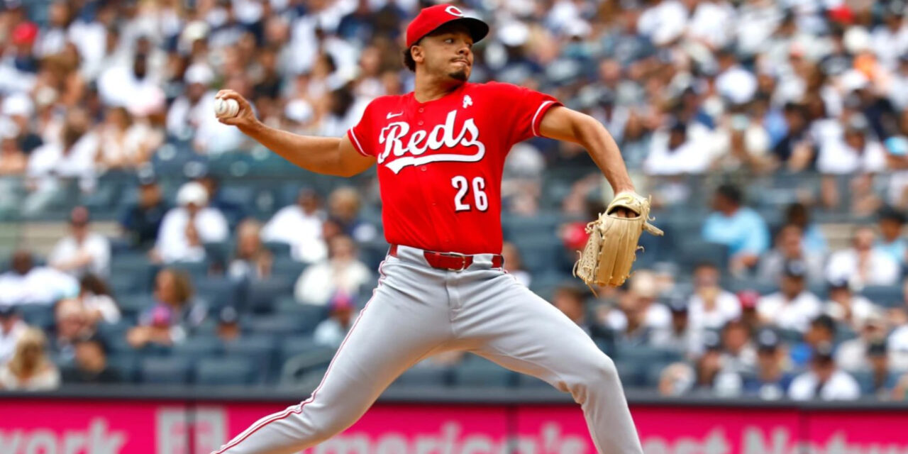 Burns consigue su octava victoria consecutiva, Stephenson conecta un jonrón de tres carreras y los Rojos vencen a los Yankees 4-1.