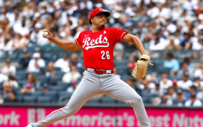 Burns consigue su octava victoria consecutiva, Stephenson conecta un jonrón de tres carreras y los Rojos vencen a los Yankees 4-1.