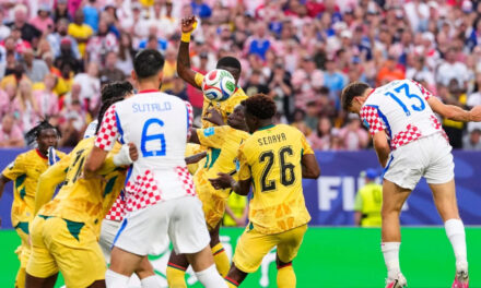 Gol de Vlašić le da a Croacia un triunfo 2-1 sobre Ghana y un lugar en 16vos