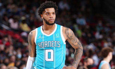 Hornets envían a Miles Bridges a los Suns