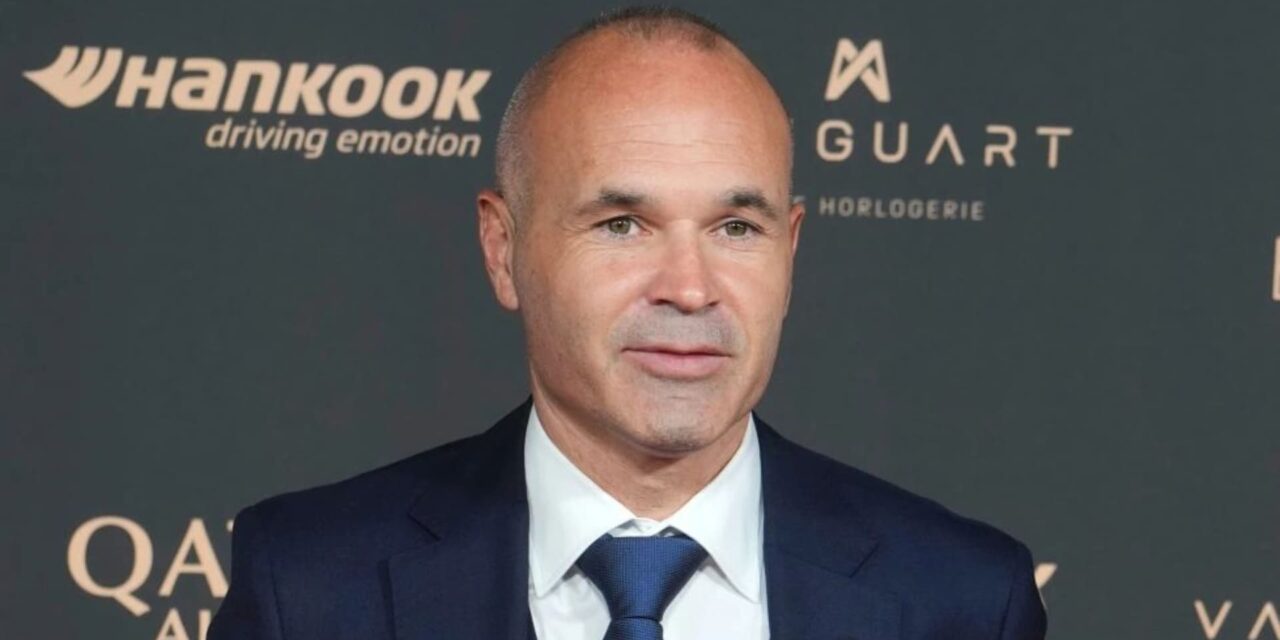 Iniesta ficha con Gulf United, club de 2da división de los Emiratos, para su debut como técnico