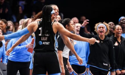 En triunfo de Atlanta ante Indiana Angel Reese, establece un récord de la WNBA por la menor cantidad de partidos para alcanzar los 1000 rebotes en su carrera.