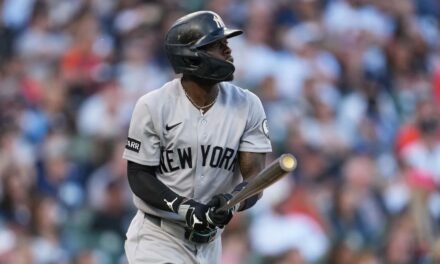La gran noche al bate de Chisholm Jr. ayuda a Yankees en victoria por 4-3 ante Tigres