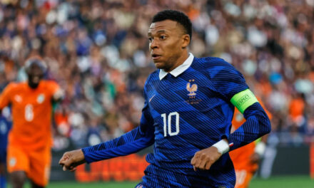 Francia atónita ante Costa de Marfil en partido de preparación para el Mundial.