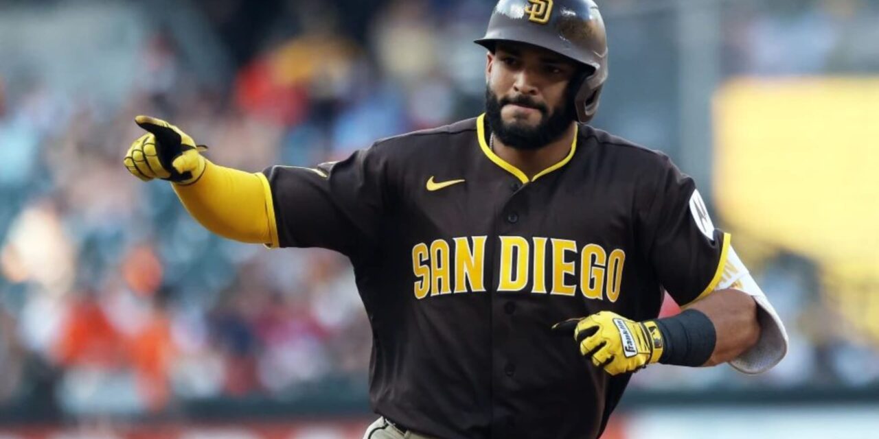 Ráfaga de 5 jonrones impulsa a los Padres en una victoria por 9-3 sobre los Orioles