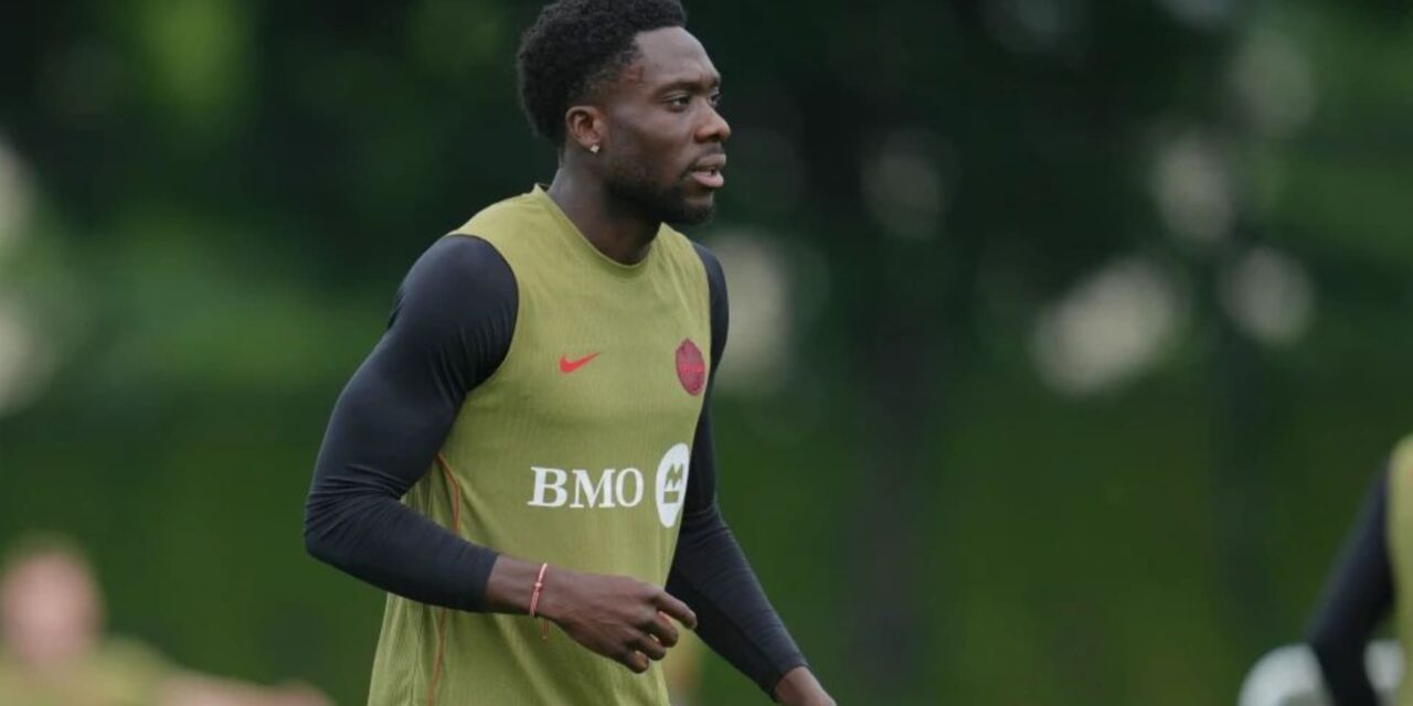 Alphonso Davies sigue limitado en prácticas y Canadá se apresta a enfrentar a Qatar en el Mundial