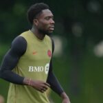 Alphonso Davies sigue limitado en prácticas y Canadá se apresta a enfrentar a Qatar en el Mundial