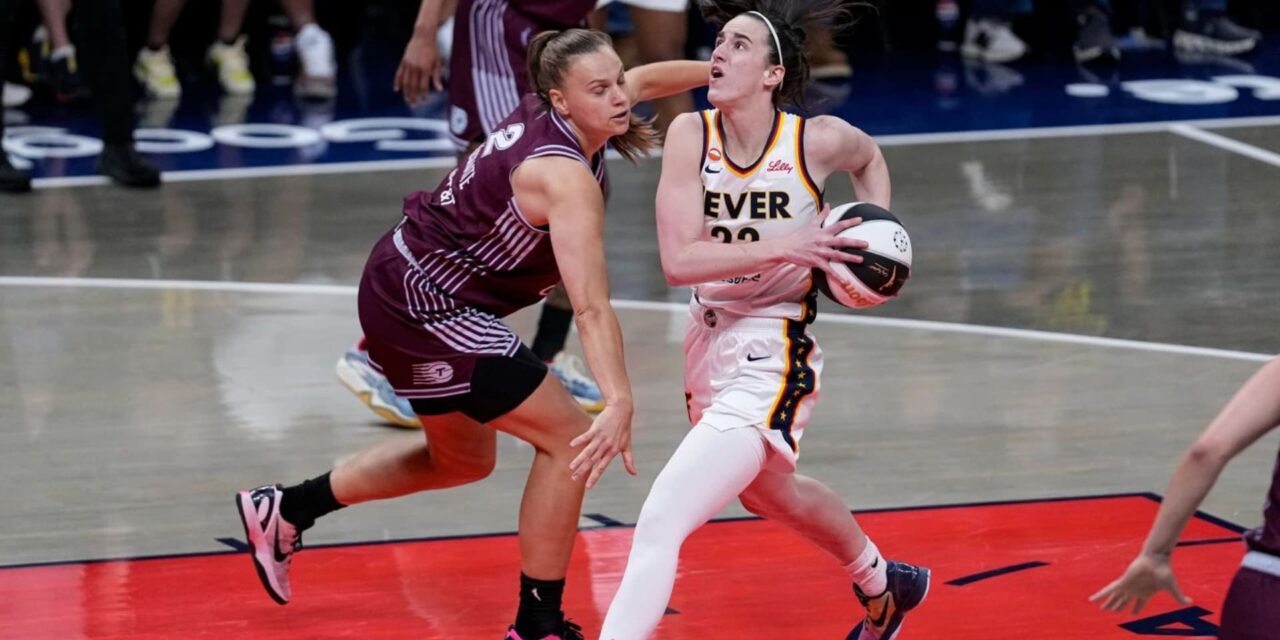 Mitchell anotó 27 puntos, Clark consiguió 21 puntos y 14 asistencias, y Fever vencieron a Tempo 113-91.