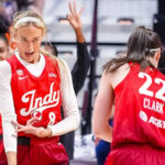 Sophie Cunningham y Caitlin Clark lideran al Fever en su victoria sobre el Sun, 85-75.