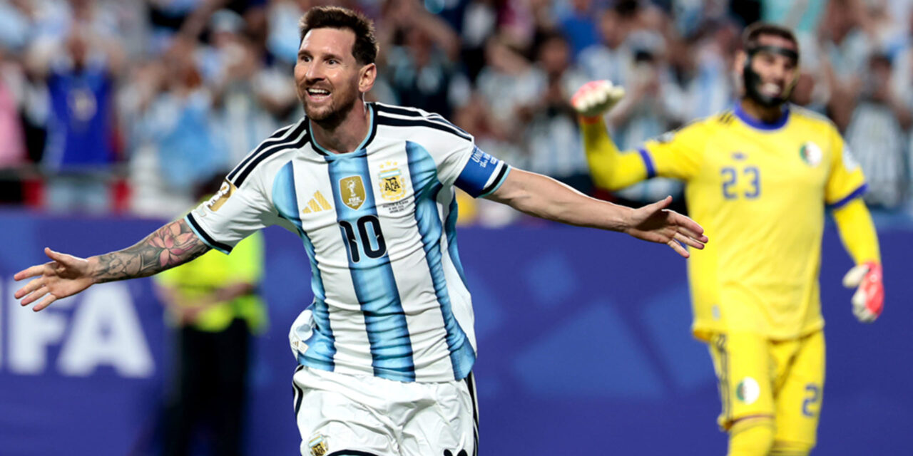 Triplete de Messi, durante victoria de Argentina ante Argelia