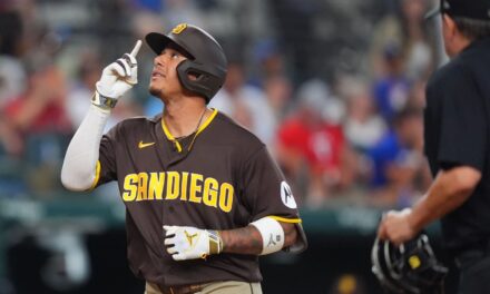 Machado pega jonrón de 3 carreras y suma 5 impulsadas para Padres que vencen 6-4 a Rangers