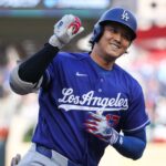 Shohei Ohtani y Freddie Freeman conectaron jonrones para los Dodgers en su victoria por 2-1 sobre los Twins.