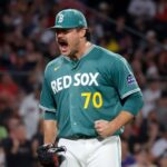 Tolle retiró a los primeros 16 bateadores y permitió solo un hit en 7 entradas sin carreras, mientras que los Red Sox vencieron a los Yankees 6-1.