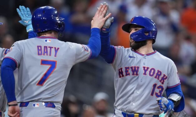Sharp vuelve a brillar, Young y Torrens pegan jonrones y Mets vencen 5-0 a Padres