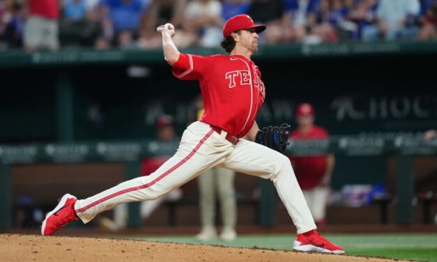 DeGrom poncha a 9 en su cumpleaños 38 y Rangers vencen 9-7 a Padres