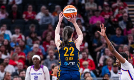 Caitlin Clark anotó 24 puntos, Kelsey Mitchell sumó 22 y las Fever vencieron a Phoenix Mercury 86-77.