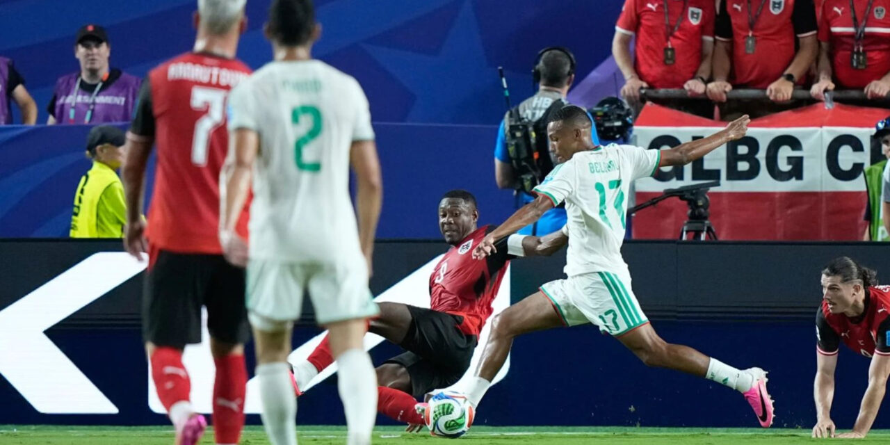 Austria y Argelia intercambian goles en el tiempo de descuento y ambas avanzan al Mundial con empate 3-3.