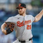 Orioles vencen 3-2 a Dodgers con 7 entradas en blanco de Trevor Rogers