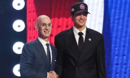 Karim López nacido en México es seleccionado en la ronda uno del NBA Draft