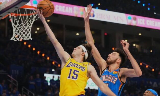 Lakers vuelven a firmar a Austin Reaves por 4 años