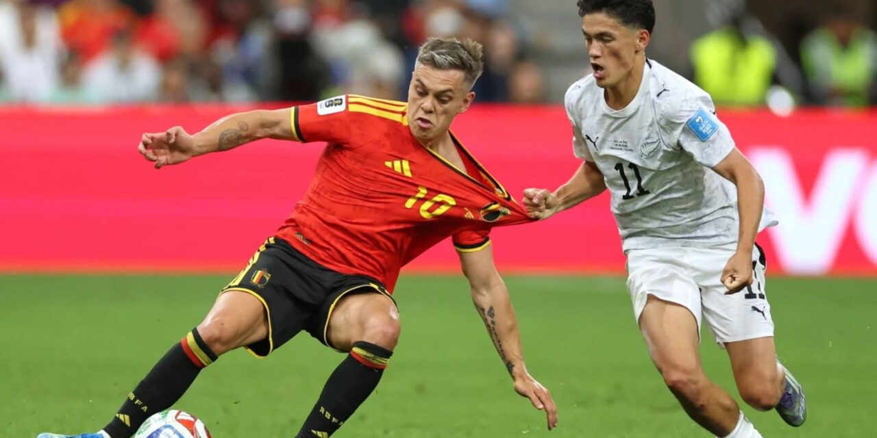 Bélgica golea a Nueva Zelanda y clasifica como líder