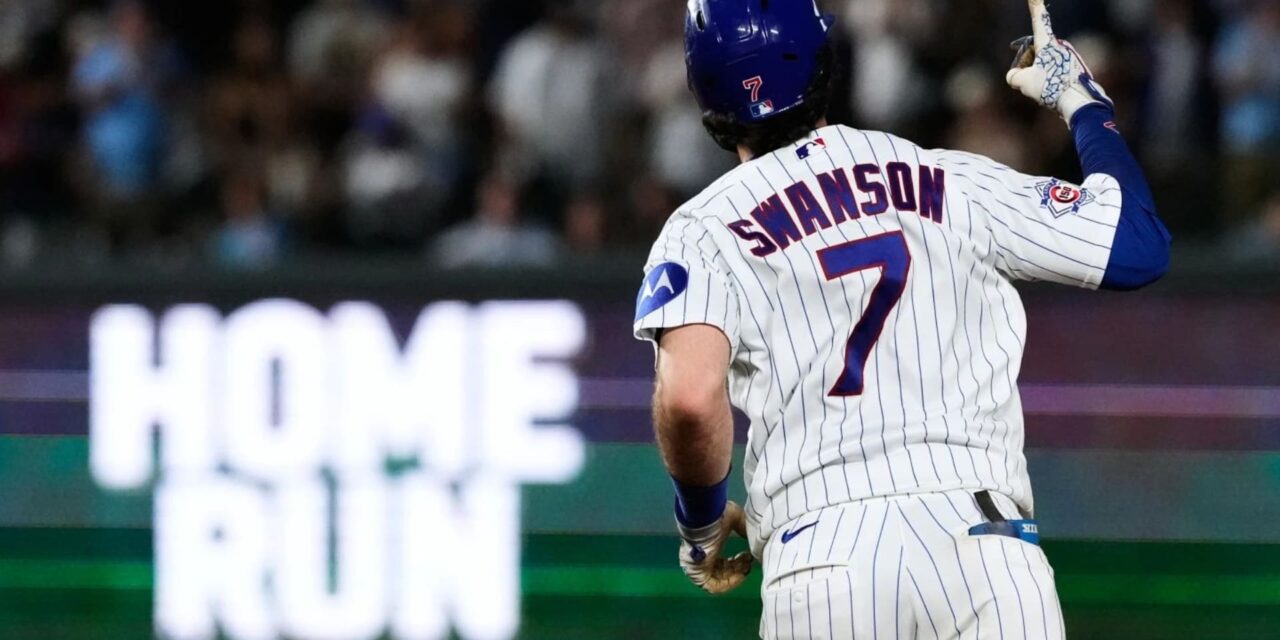 Dansby Swanson pega 2 de los 5 jonrones y Cubs vencen 9-7 a Padres
