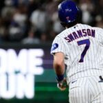 Dansby Swanson pega 2 de los 5 jonrones y Cubs vencen 9-7 a Padres