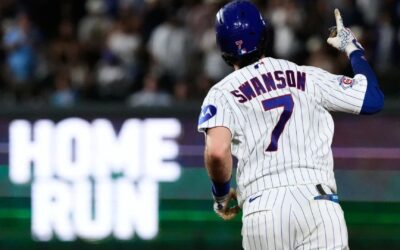 Dansby Swanson pega 2 de los 5 jonrones y Cubs vencen 9-7 a Padres